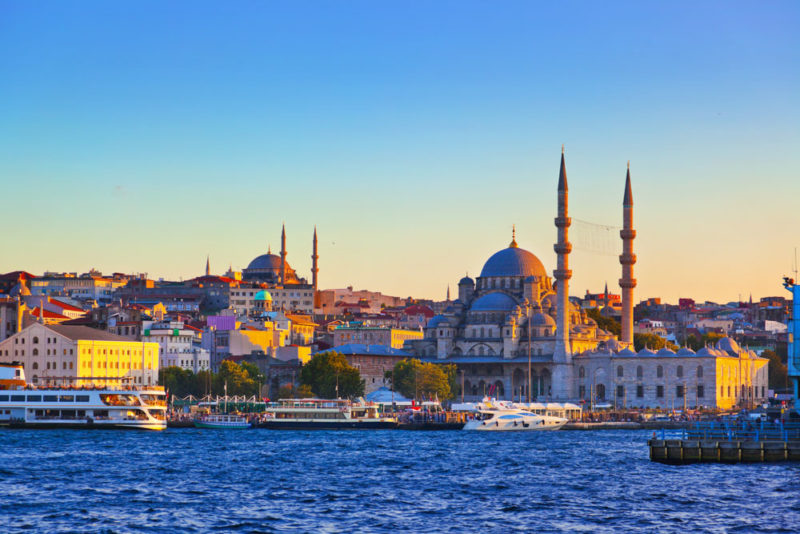 Istanbul Things to do: Bosphorus River cruise