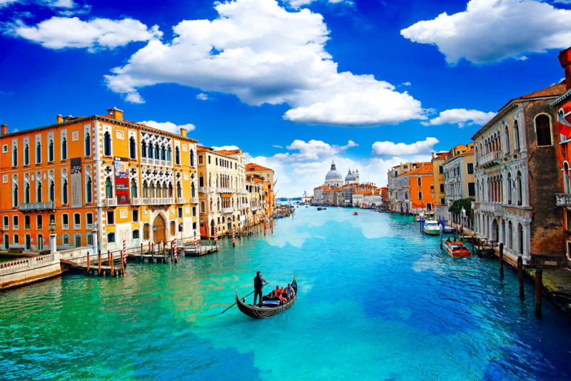 Italy Things to do: Gondola ride in Venice