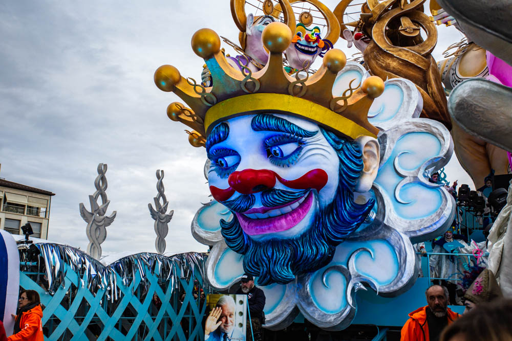 Must do things in Florence: Carnival celebration