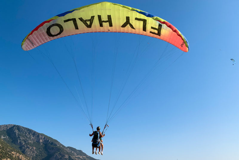Turkey Bucket List: Fly through the sky in Ölüdeniz