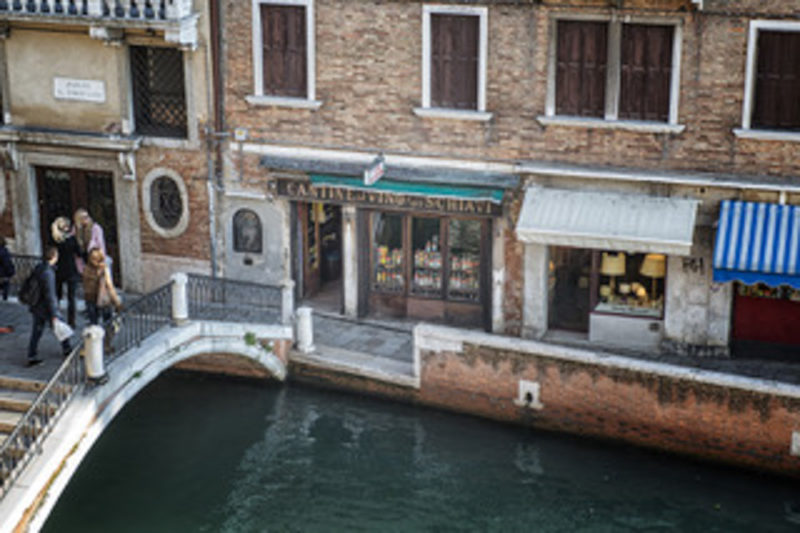 Unique Things to do in Venice: Enoteca Schiavi