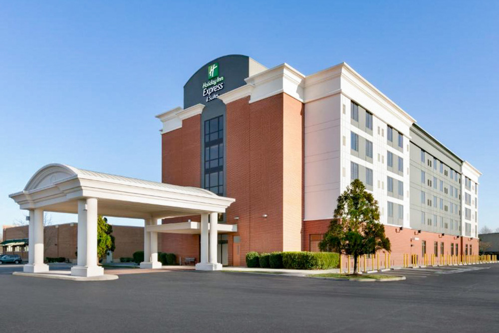 Best Hotels Norfolk Virginia: Holiday Inn Express Hotel & Suites Norfolk Airport