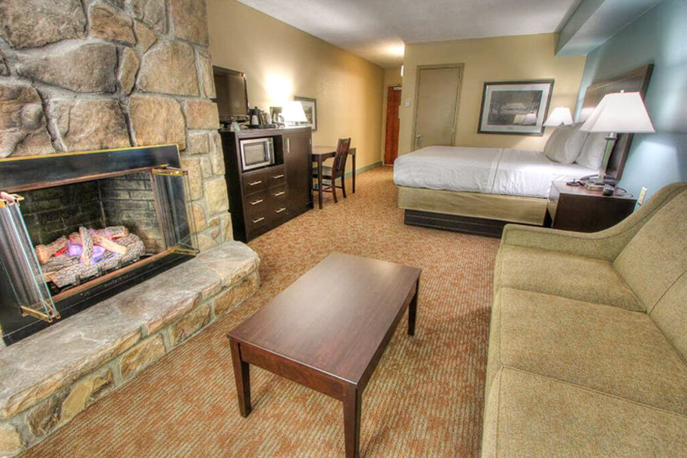 Best Hotels Gatlinburg Tennessee: Greystone Lodge on the River