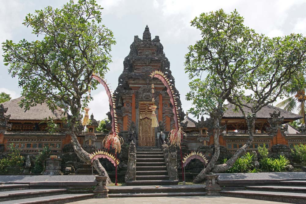 Best Things to do in Ubud, Bali: Pura Taman Saraswati