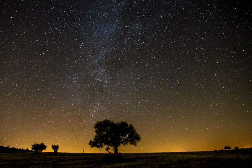 Cool Things to do in Portugal: Stargazing at Great Lake Alqueva