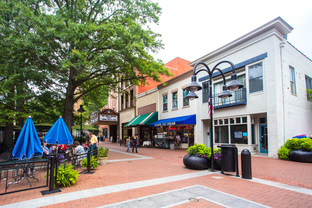 Fun Things to do in Charlottesville: Shopping in the Historic Downtown Mall