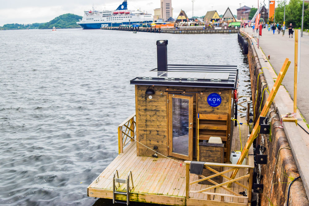 What to do in Oslo: Relax in a floating sauna