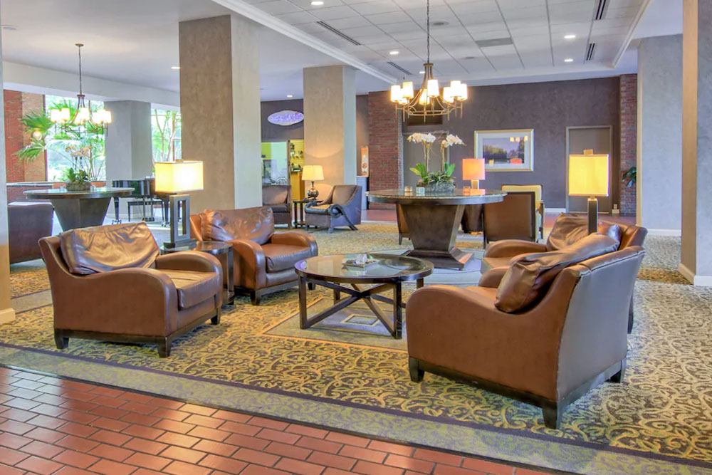 Where to stay in Charlottesville Virginia: Omni Charlottesville Hotel