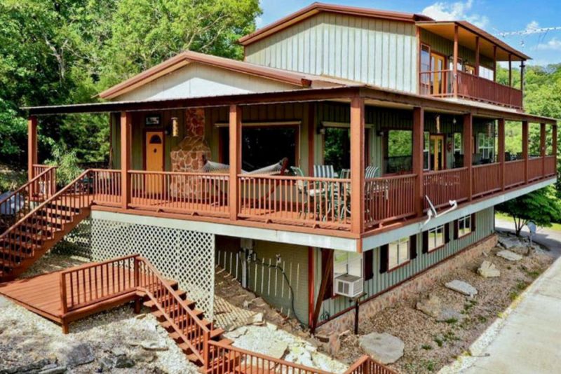 Cool Eureka Springs Hotels: Beaver Lake Cottages