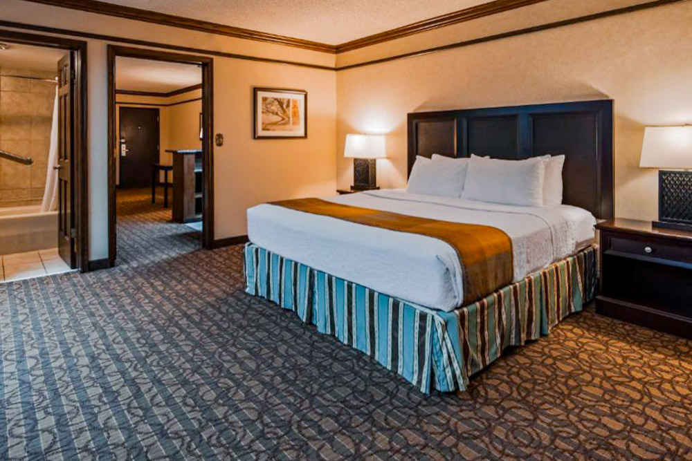 Cool Hotels Eureka Springs Arkansas: Best Western Inn of the Ozarks