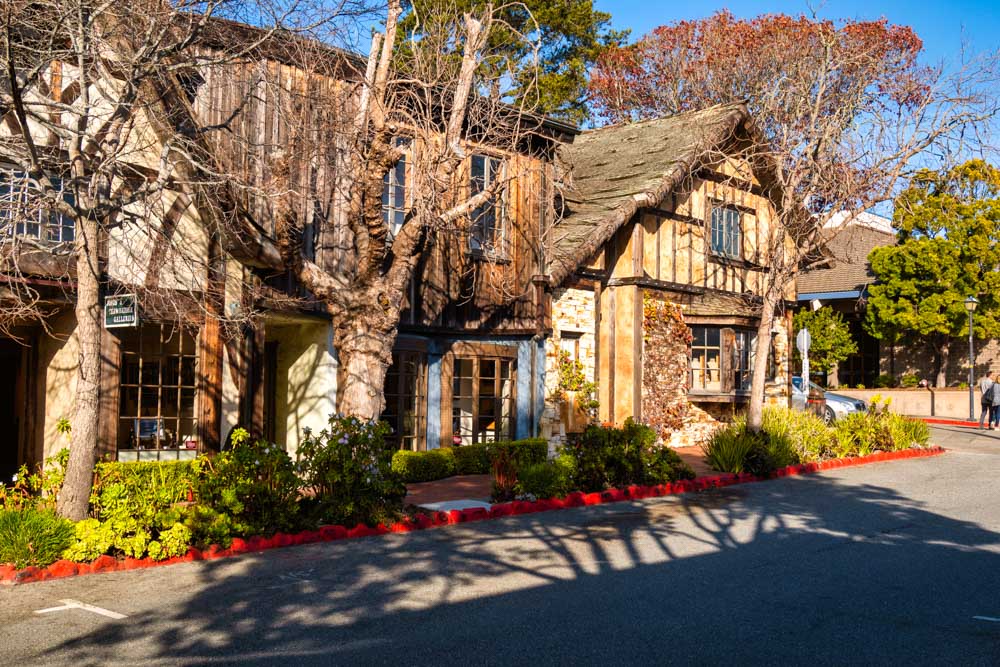Cool Things to do in Carmel-by-the-Sea: Ocean Avenue
