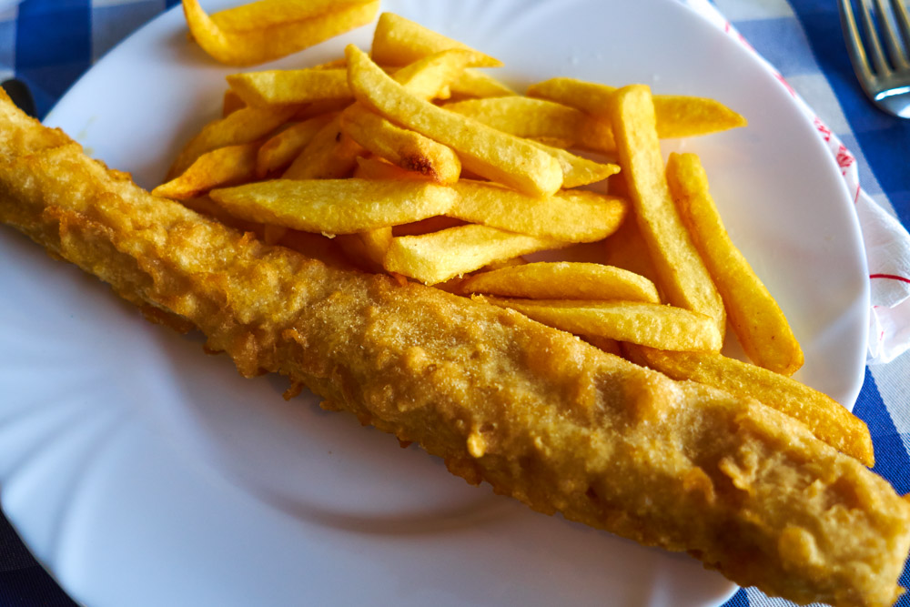 England Things to do: Fish and chips on the beach