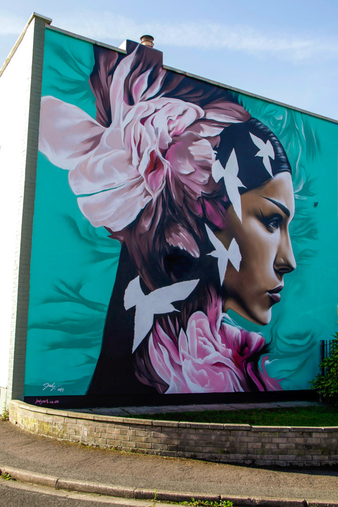England Things to do: Graffiti and street art in Bristol