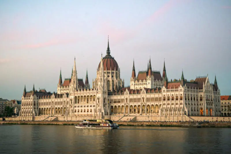 Fun Things to do in Hungary: Parliament Building