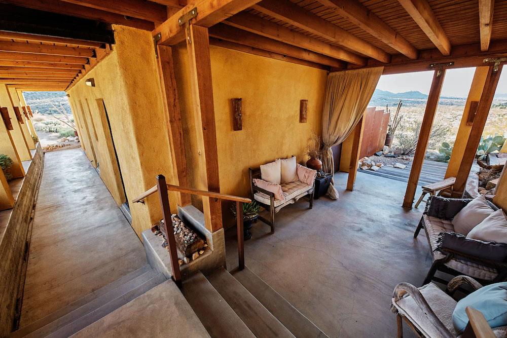 Hotels Close to Joshua Tree National Park: Sacred Sands