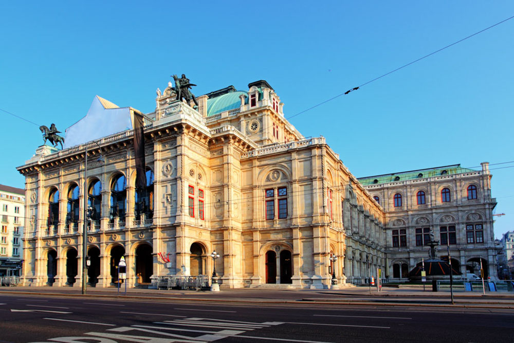 Must do things in Austria: Vienna Opera House