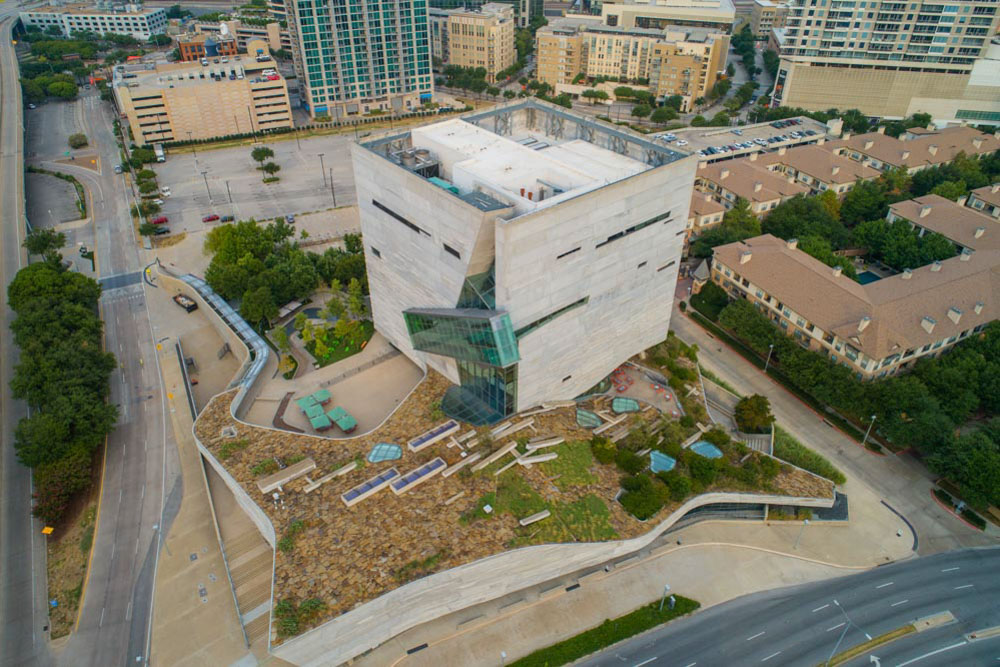Must do things in Dallas: Perot Museum