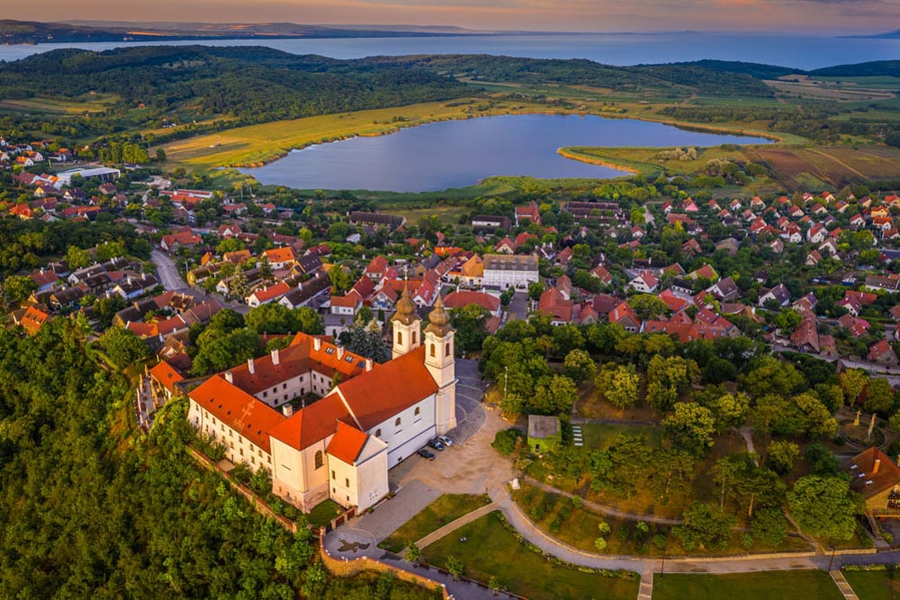 Must do things in Hungary: Village of Tihany