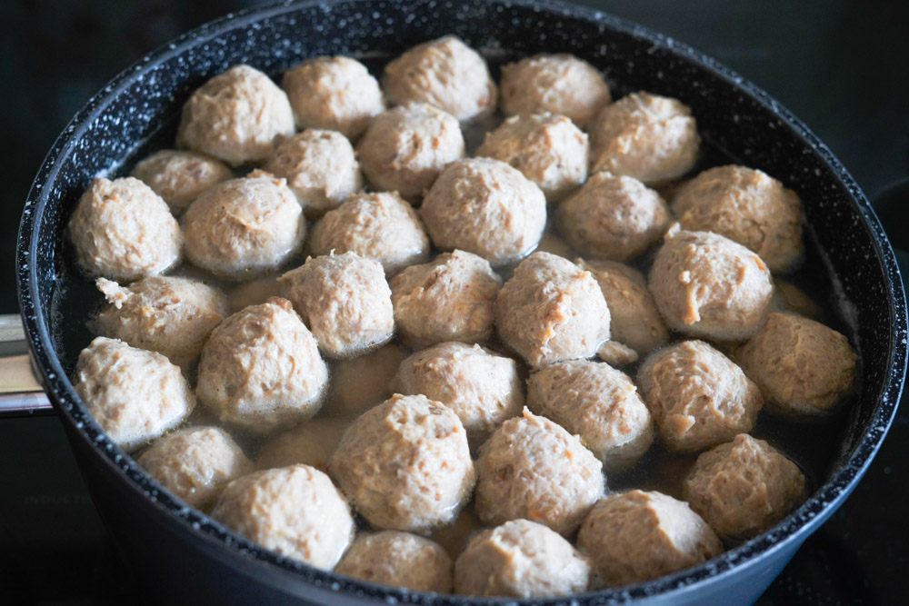 Traditional Foods to try in Indonesia: Bakso