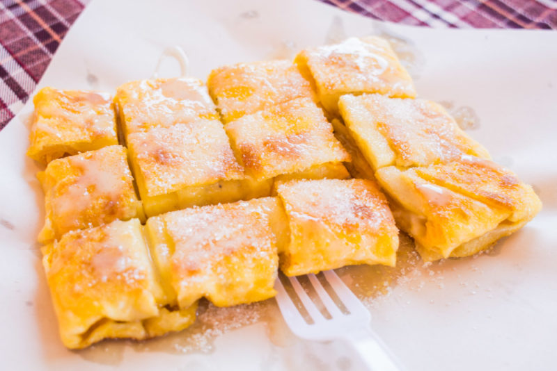 Unique Foods to try in Thailand: Banana Roti