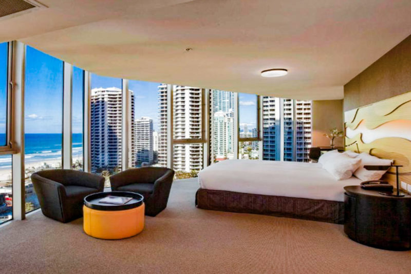 Cool Hotels Gold Coast Queensland: Hilton Surfers Paradise Hotel & Residences
