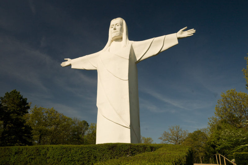 Cool Things to do in Eureka Springs: Christ of the Ozarks