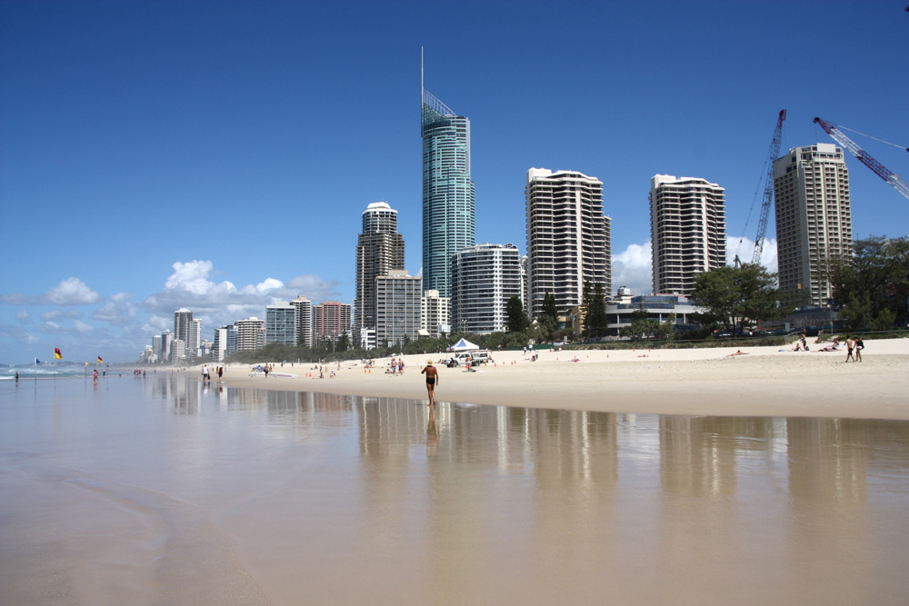 Cool Things to do in Gold Coast: Surfers Paradise