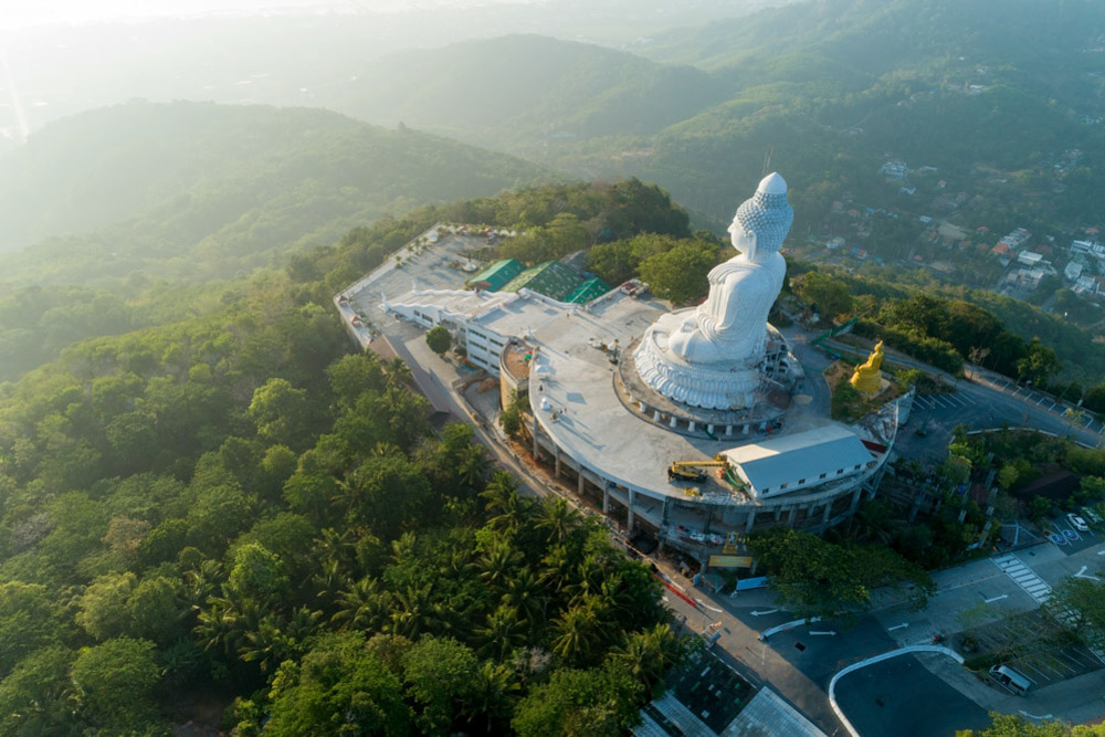 Cool Things to do in Phuket Thailand: Big Buddha
