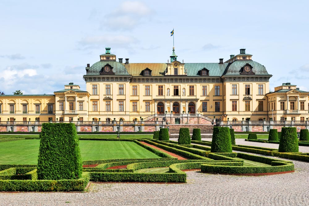 Cool Things to do in Sweden: Drottningholm Palace
