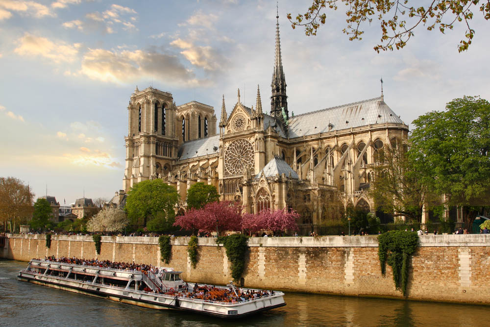 Unique Things to do in France: Hunchback of Notre Dame