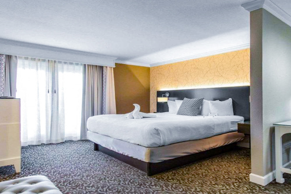 Best Hotels Little Rock Arkansas: The Burgundy Hotel