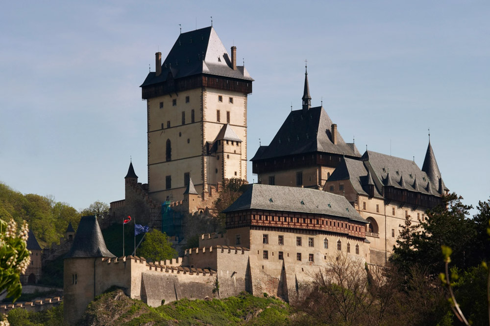 Unique Things to do in Czech Republic: Karlštejn Castle