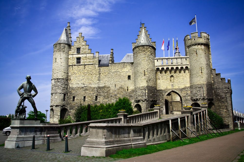 What to do in Antwerp: Steen Castle
