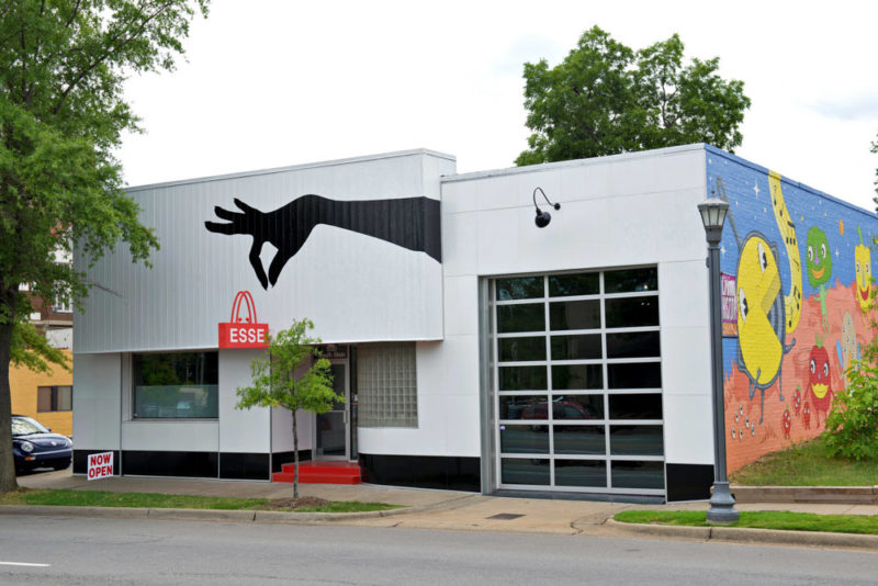 What to do in Little Rock Arkansas: ESSE Purse Museum