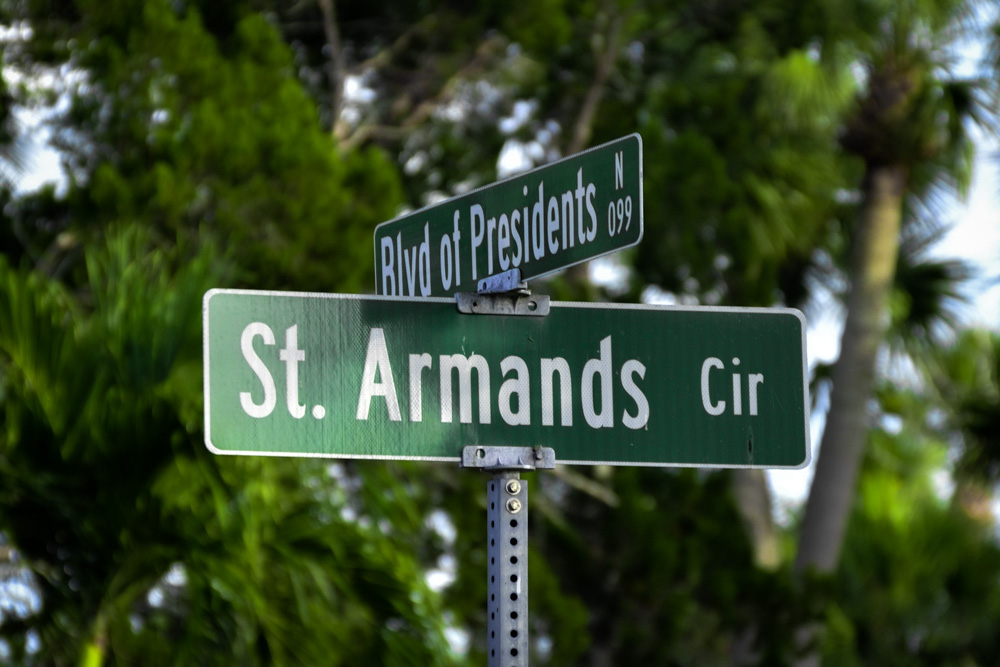 Best Things to do in Sarasota: St. Armands Circle