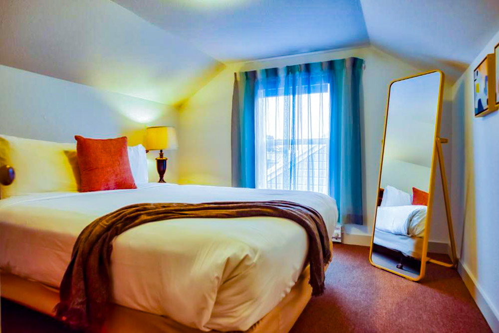 Cool Hotels Cannon Beach Oregon: Inn at Haystack Rock