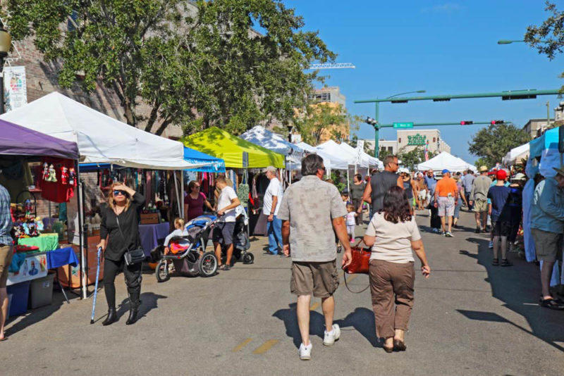 Cool Things to do in Sarasota: Sarasota Farmers Market