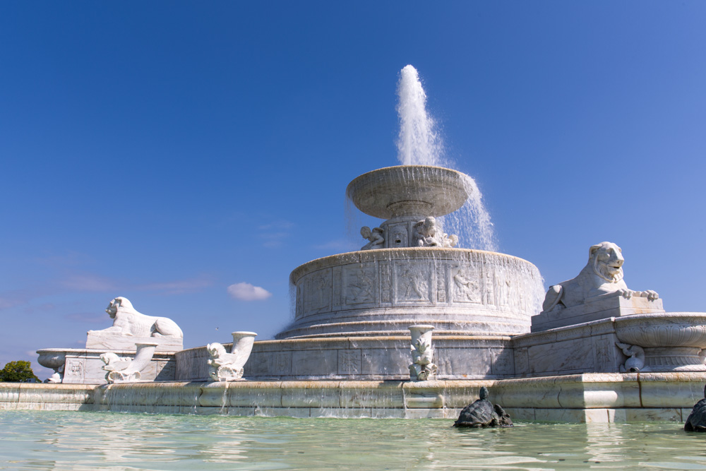 Fun Things to do in Michigan: Belle Isle Park