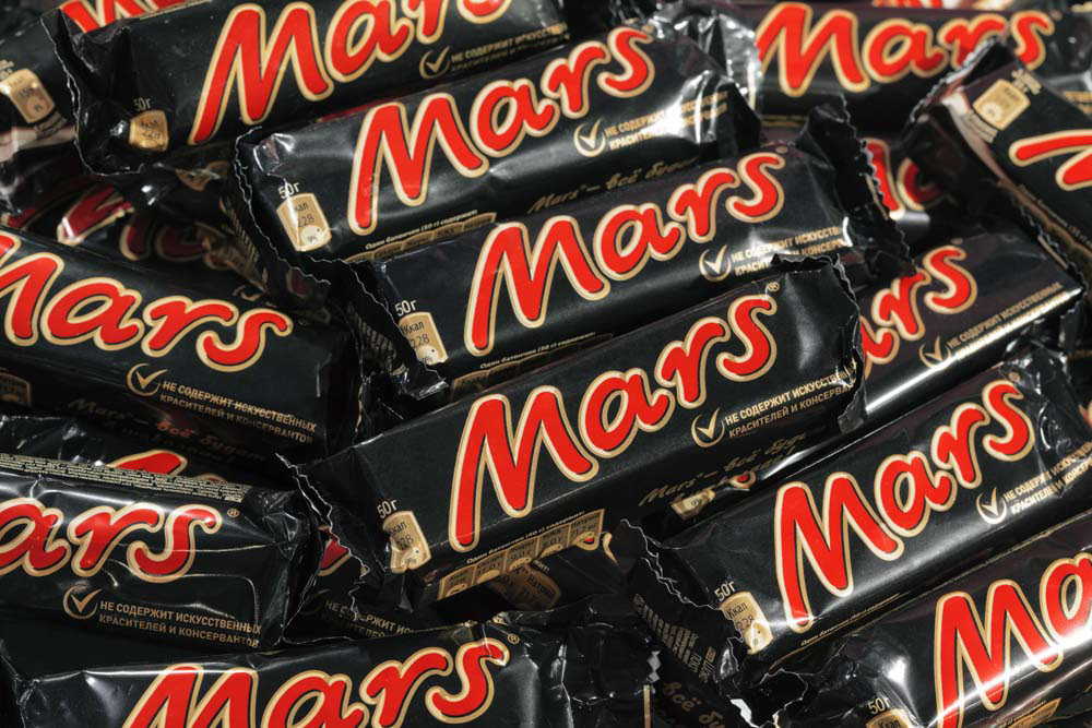 Unique Foods to try in Scotland: Mars Bar