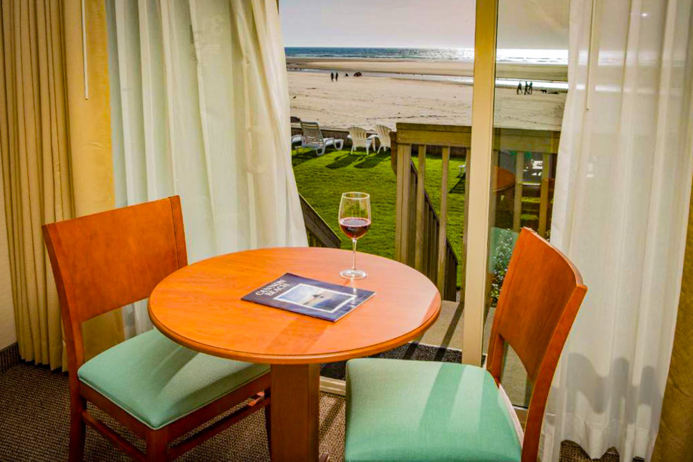 Where to stay in Cannon Beach Oregon: Schooner’s Cove Inn