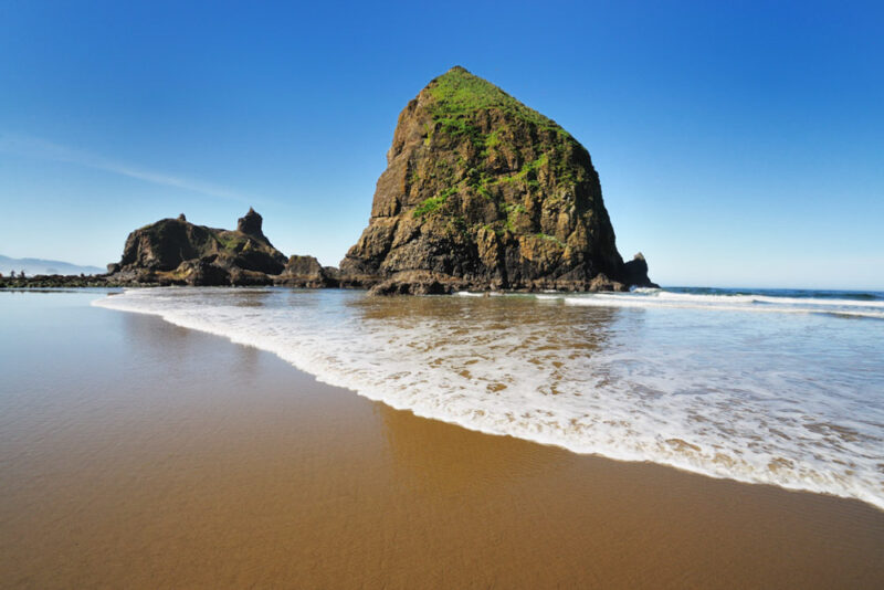 Best Things to do in Cannon Beach, Oregon: Haystack Rock