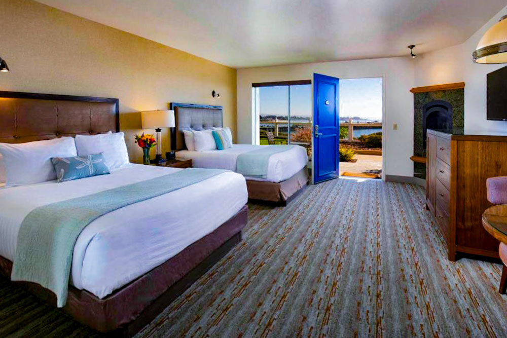 Cool Hotels Santa Cruz California: Sea & Sand Inn