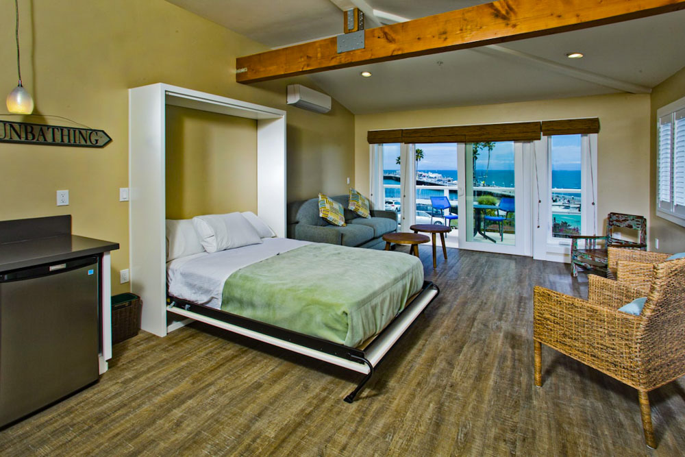 Cool Santa Cruz Hotels: Beach Street Inn and Suites