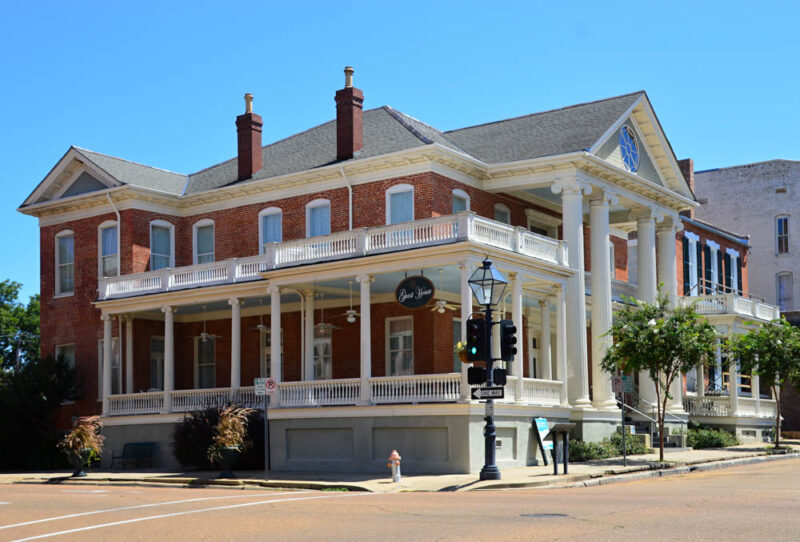 Cool Things to do in Mississippi: Natchez