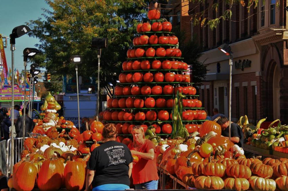 Cool Things to do in Ohio: Circleville Pumpkin Show