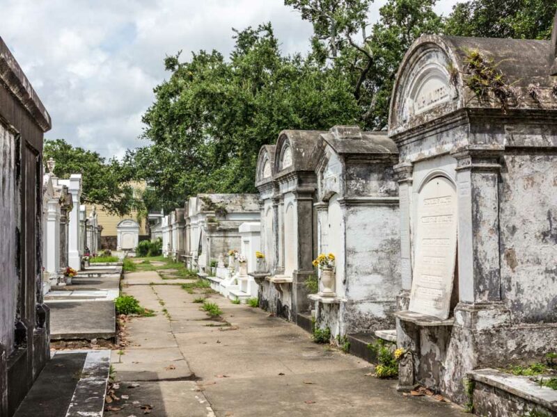 Fun Tours to Book in New Orleans: Cemetery Tour, St. Louis Cemetery