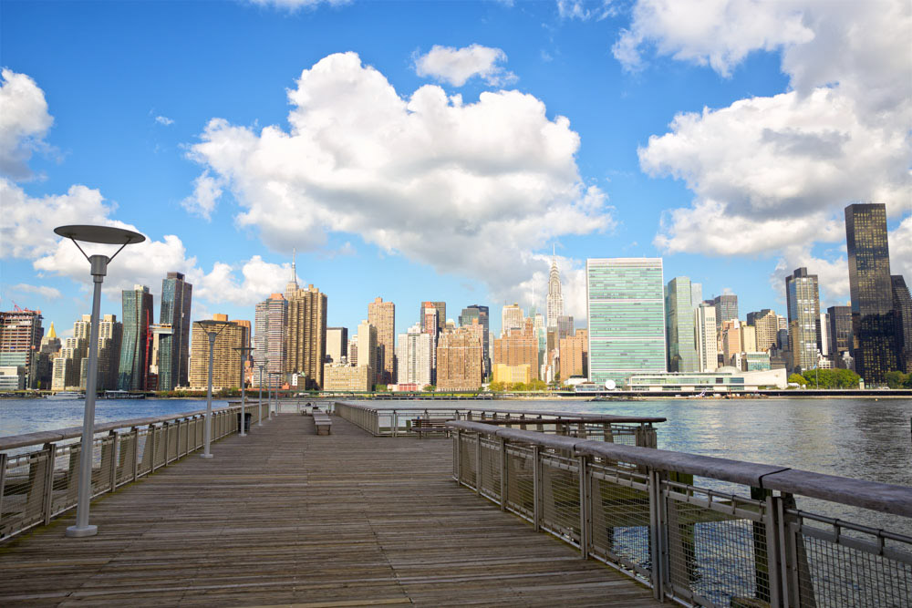 Unique Things to do in Queens: Gantry Plaza State Park