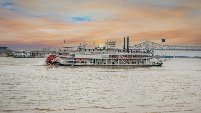 Unique Tours to Book in New Orleans: Scenic Cruise Along the Mississippi River