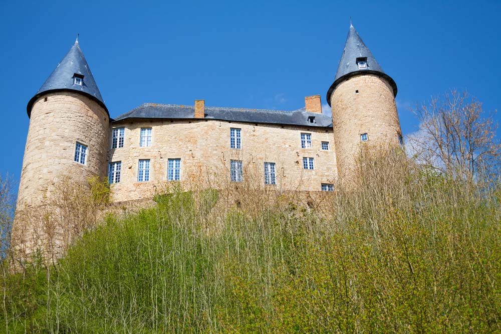 Best Things to do in Belgium: Castle of Veves