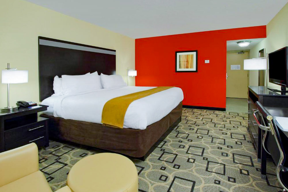Cool Augusta Hotels: Holiday Inn Express Augusta Downtown